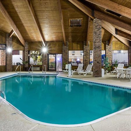 Baymont By Wyndham Louisville South I 65 Brooks Exteriör bild