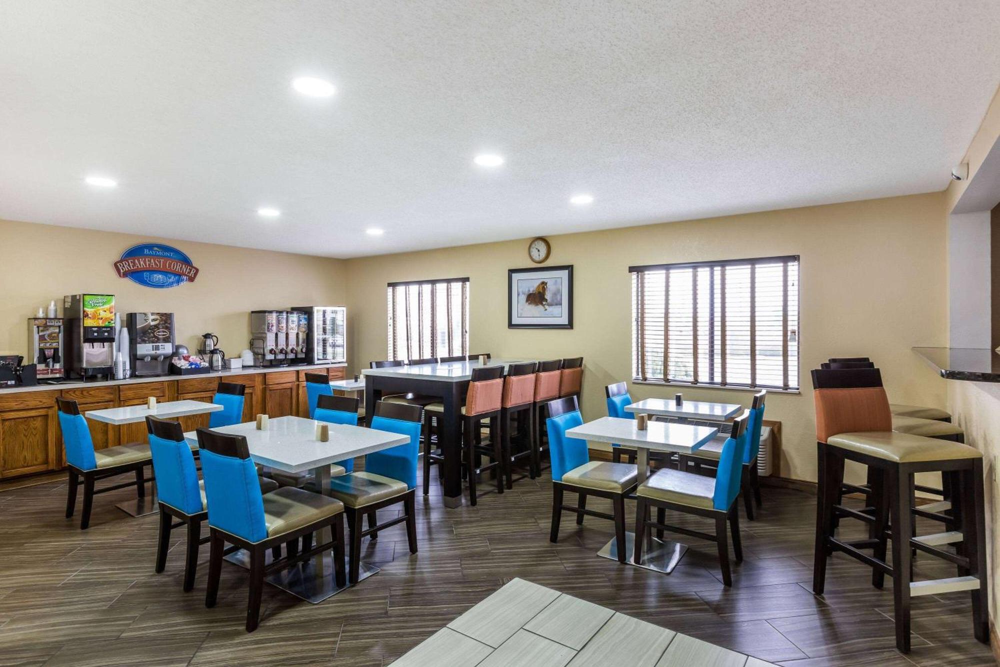 Baymont By Wyndham Louisville South I 65 Brooks Exteriör bild