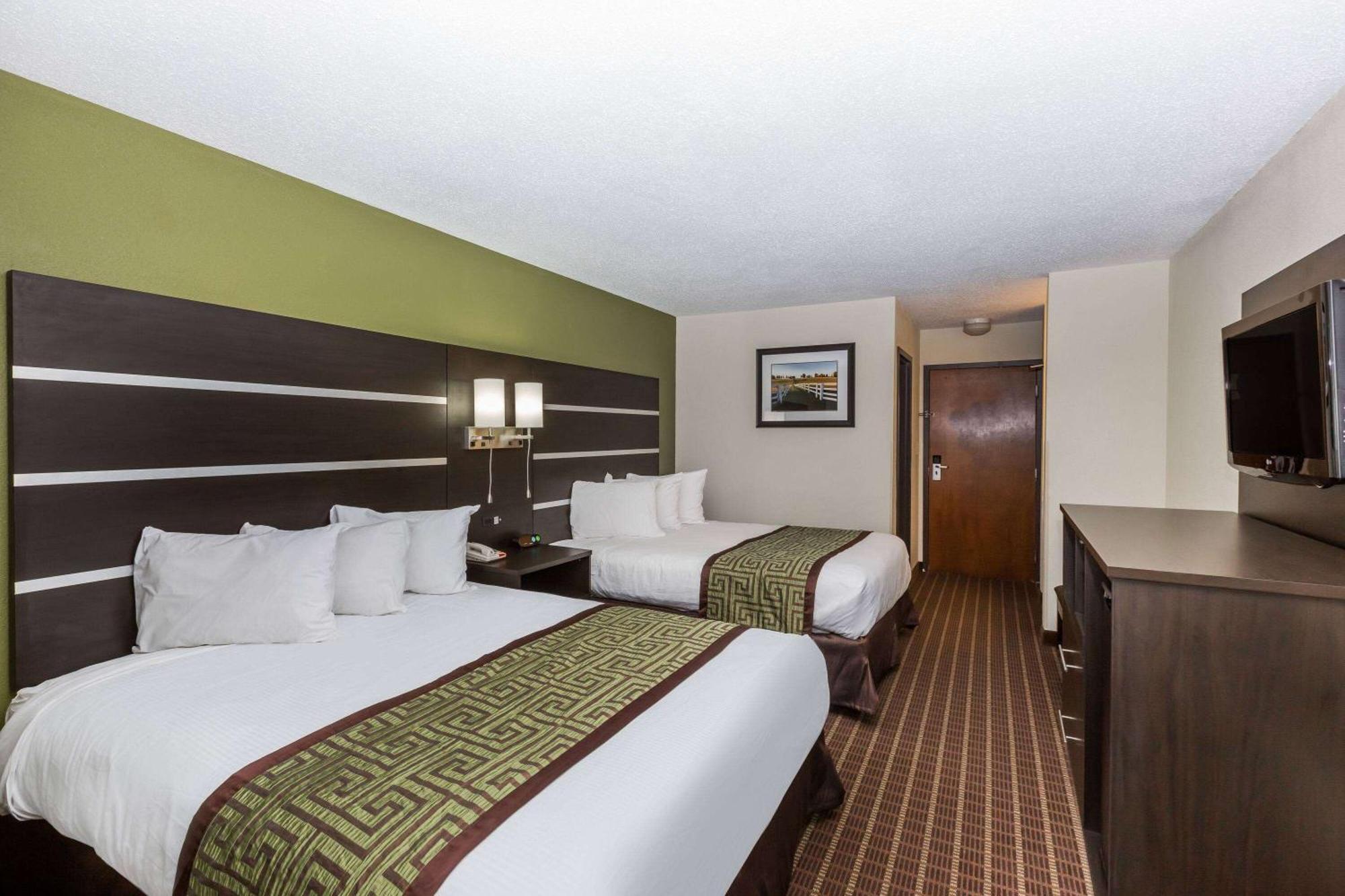 Baymont By Wyndham Louisville South I 65 Brooks Exteriör bild