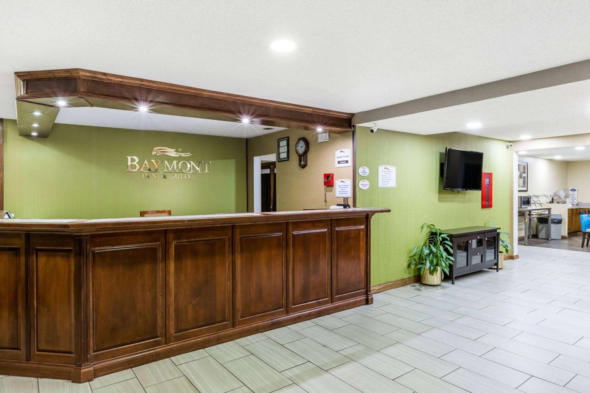Baymont By Wyndham Louisville South I 65 Brooks Exteriör bild