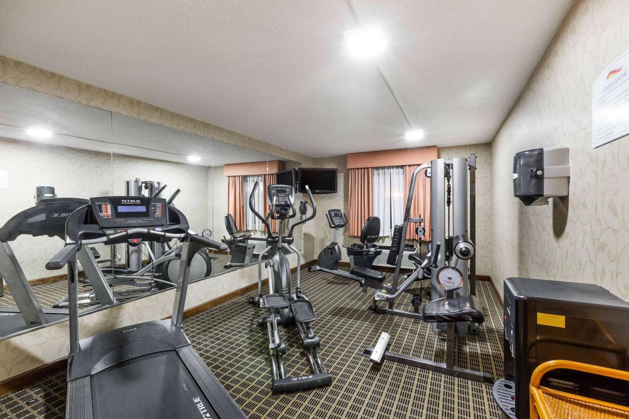 Baymont By Wyndham Louisville South I 65 Brooks Exteriör bild